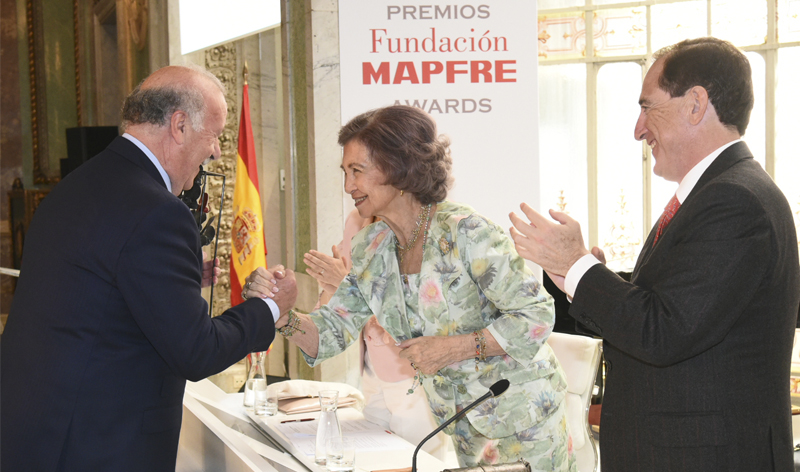 Fundación MAPFRE premia el compromiso solidario de Vicente del Bosque y a cuatro entidades internacionales que trabajan por la sociedad