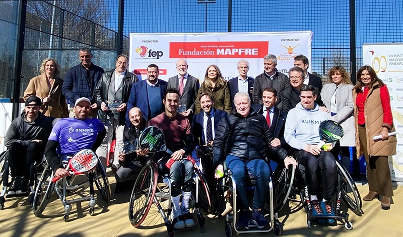 Toledo inaugura la primera pista de pádel adaptado para parapléjicos