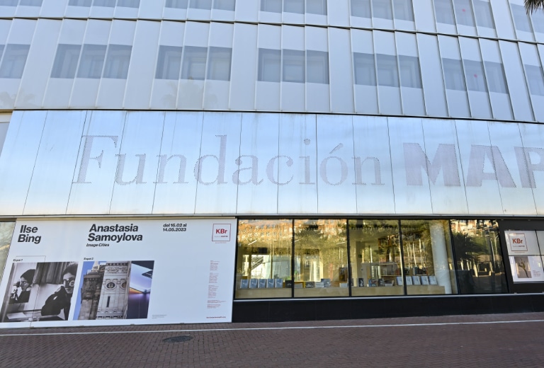El centre KBr Fundación MAPFRE Barcelona presenta les mostres “Ilse Bing” i “Anastasia Samoylova. Image cities”