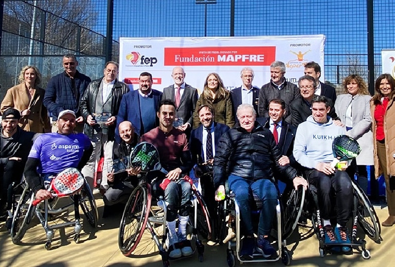 Toledo inaugura la primera pista de pádel adaptado para parapléjicos