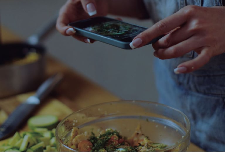 Fundación MAPFRE y la Universidad Internacional de La Rioja (UNIR) analizan la incidencia del marketing de influencia en la alimentación y en la percepción el aspecto físico de los menores